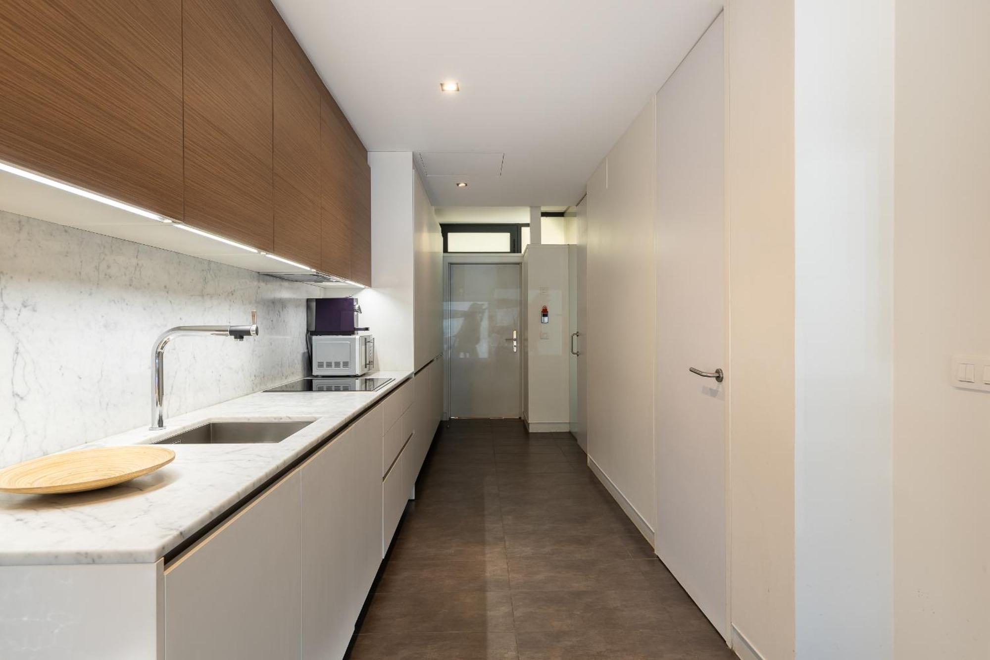 Apartament dwupoziomowy z 2 sypialniami