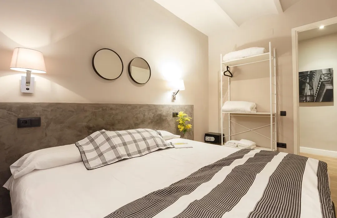 Ainb Eixample-Miro Apartments-1