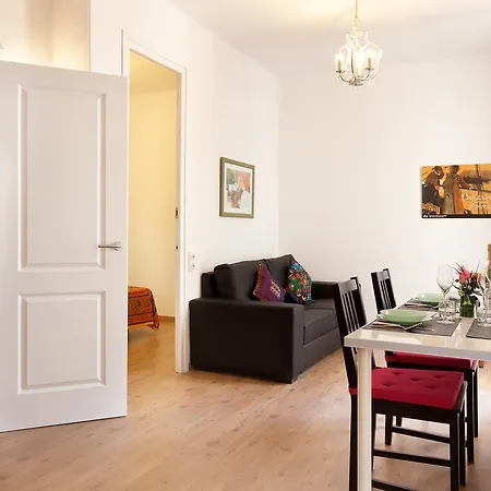 Centric Apartment El Molino Theater P1-3